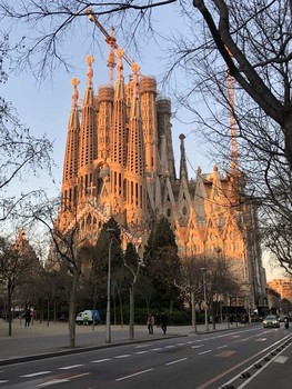 Sagrada Família. На закате. / Барселона