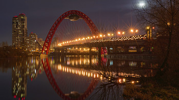 Огни вечернего города / NIKON D610 :f/16 :30s
ISO:100 :50mm
Дата 25.12.2015 - 18:15:59