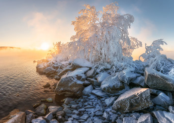 Зимняя сказка. / Моя любимая пора на северах - это зима! Конечно, и в другое время года там красиво, но зимой особенно!

Озеро Имандра, Кольский полуостров, февраль 2020г.