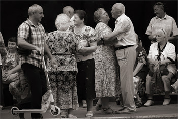 Танцы на бульваре. Танго. / Медленное танго.