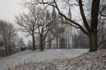 &nbsp; / Готическая капелла (церковь св. Ал. Невского) в Петергофе