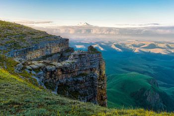 Утро на плато Большой Бермамыт (2592 м) / Карачаево-Черкесия