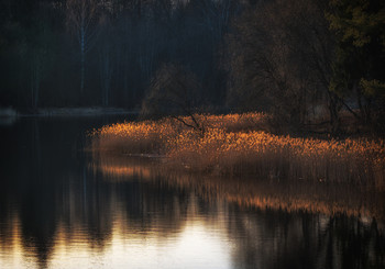 A quiet April evening. / Evening peace.