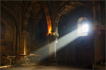 И прольется свет.. / Нагорный Карабах, Гандзасарский монастырь