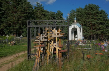 Встретим вирус во всеоружии / заволжское кладбище, город Зубцов, тверская область