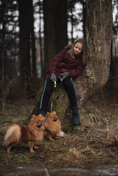 На прогулке / модель Ангелина Табакова
собаки из питомника Ирины Малафеевской