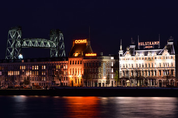 Свет в темном месте / Роттердам