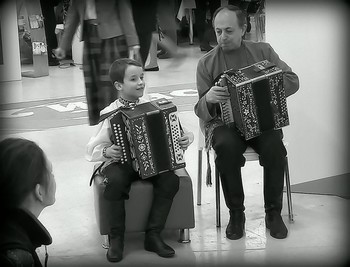 МУЗЫКАНТЫ. / ДНИ КУЛЬТУРЫ В МОСКВЕ.МАНЕЖ.