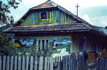 Домик / Карпаты. Украина. 1977 г.
Ещё один домик:
[img]https://i.imgur.com/q6lpNNe.jpg[/img]