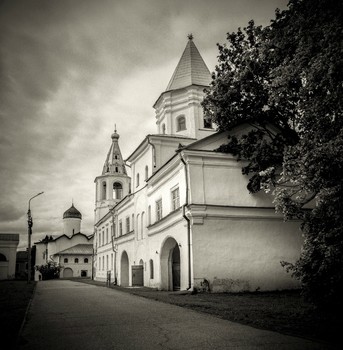 Воротная башня Гостиного двора. / В.Новгород. Ч/б пленка. Оцифровка негатива.