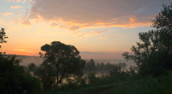 Пока солнце не встало. / Летний пейзаж на озере Сосновое.