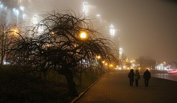 Вечерний этюд... / Прогулка по туманному городу...
Там чудеса....