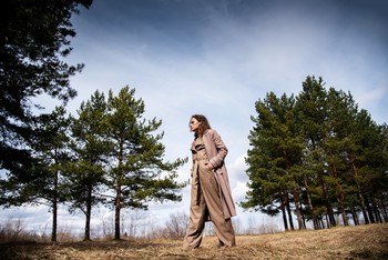 Сосны / модель Ирина Ефимова
причёска Галина Князева