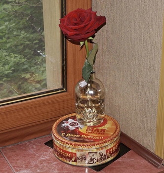 Смертию смерть поправ / Нет ничего более ужасного, чем убивать друг друга на потеху своим угнетателям