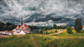 Before the rain, a summer panorama with the Priory Palace. Gatchina. / Before the rain, a summer panorama with the Priory Palace. Gatchina.