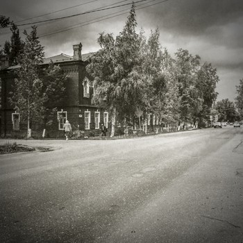 Из альбома "Вне времени..." / Новгородская область. Город Боровичи. Ч/б пленка.