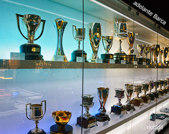 В поисках объекта / Музей футбольного клуба «Барселона» уже более 30-ти лет, основан он в 1984 году при президенте Жозепе Льюисе Нуньезе. Место каждый год принимает более миллиона туристов, что автоматически выводит его в одно из наиболее посещаемых и популярных в Барселоне. Первое место все еще принадлежит музею Пикассо.