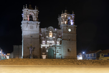 Кафедральный собор / Кафедральный собор в г. Пуно (Перу). Построен с 17 в. в стиле андского барокко