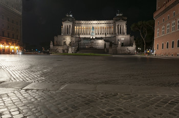 Вариант кадрирования / Рим. Памятник Виктору Эммануилу II