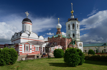 Николо-Пешношский мужской монастырь / Колокольня монастыря XVI века