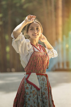 красавица на пленэре / ***