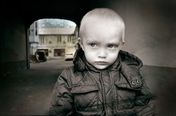 Платон / выход со двора