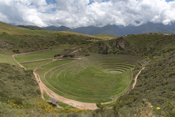 Морайские террасы / Сельхозлаборатория инков в Перу, где они предположительно занимались изучением террасного земледелия