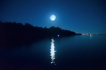 Лунная ночь на Волге / Лунная ночь на Волге