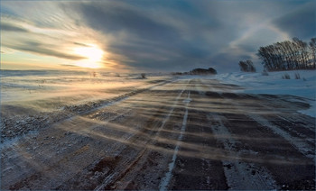 Дороги, которые мы выбираем / Иногда, на рассвете поземка украшает снежной пылью дороги, которые мы выбираем...