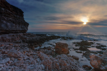Закат в &quot;Голубой бухте&quot; / Севастополь
