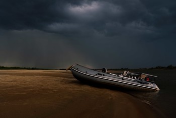 Перед бурей. / На рыбалке.