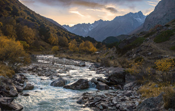 &nbsp; / Кабардино-Балкария, Чегемское ущелье, октябрь