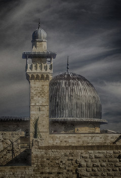 Купола / Мечеть Аль - Акса и минарет Аль - Фахарийя