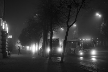 Туманной ночью... / Traffic in the fog...