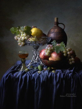 Натюрморт с фруктами и вином / классический натюрморт