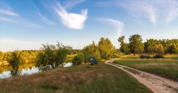 На высоком берегу,на крутом... / Август.