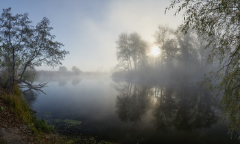 Плотная пелена тумана / Осень 2020. Река Северский Донец.