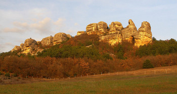 Скалы Узун-Тарла / Крым, Залесное скалы Узун-Тарла, они же Сфинксы Каралезского Ущелья