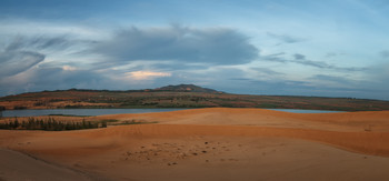 Рассвет на краю Света / Песчаные Дюны Вьетнама и озеро Лотосов на рассвете