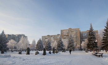 с наступающим,уважаемые коллеги! / С волшебным Новым годом!
С пушистым белым снегом!
Пусть праздник новогодний
Наполнен будет смехом!
Желанья исполняя,
Пусть легкой звездной пылью
Осыпятся снежинки
Над сказкою и былью!
Пусть унесет заботы
Их легкий хоровод,
И пусть волшебным будет
Весь предстоящий год!(с инета)