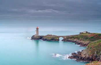  / Fernweh
Mit diesem Bild aus der Bretagne wünsche ich euch ein gutes und gesundes neues Jahr! Hoffentlich können wir im nächsten Jahr wieder schöne Reisen unternehmen.