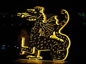 На нём маска горит / Символ города Казань