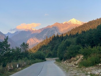 В горах Сванетии / ***