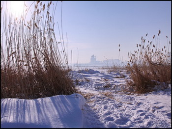 С Новым старым годом! / Дорога к храму на озере Смолино в Челябинске