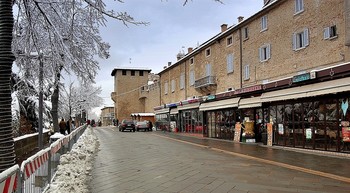 На улице Сан-Марино зимой / На улице Сан-Марино зимой