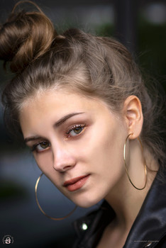 Серьги / 15 августа 2020 года.
г. Екатеринбург.
Модель: Александра Еловских
Фотограф: Анастасия Белякова