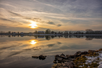 &nbsp; / Sonnenuntergang an der Donau