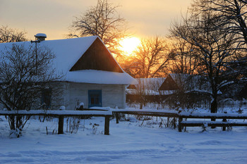 Зимний вечер / Деревня на Полесье