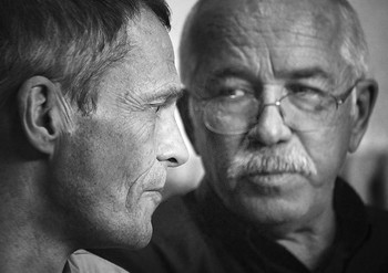 в начале было слово... / беседа двух мужчин когда образовалась пауза