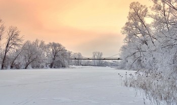 К утру мороз дал знать о себе / К утру мороз дал знать о себе